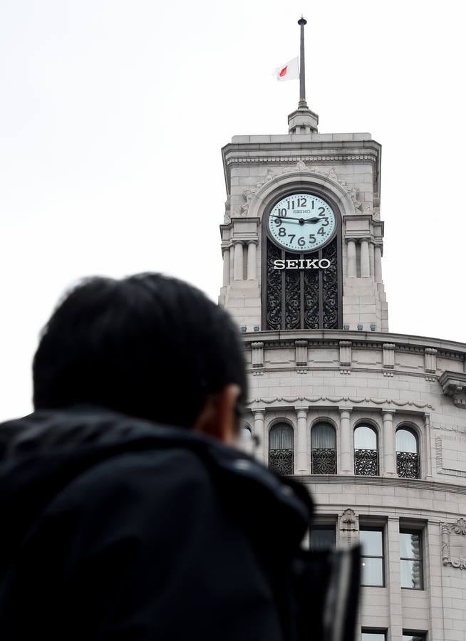 Japón aún llora a sus 18.000 muertos