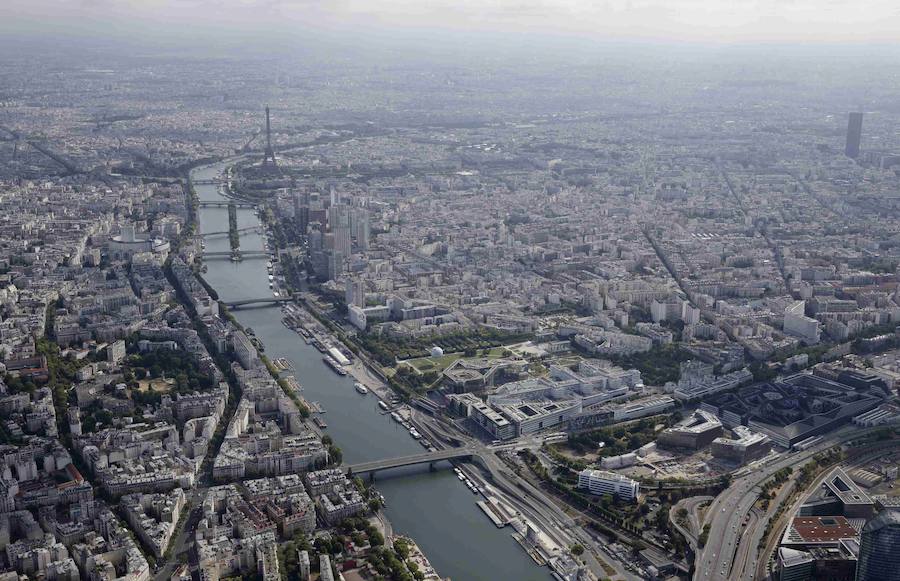Paris busca turistas