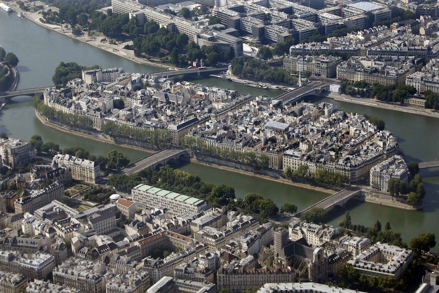 Paris busca turistas
