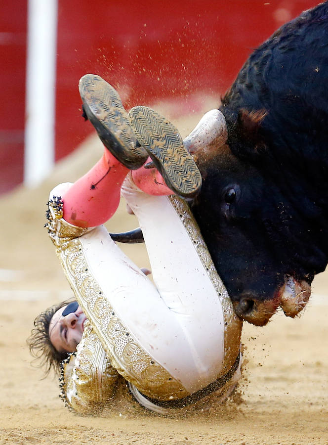 Fallas 2016: imágenes de la segunda corrida de la Feria de Fallas