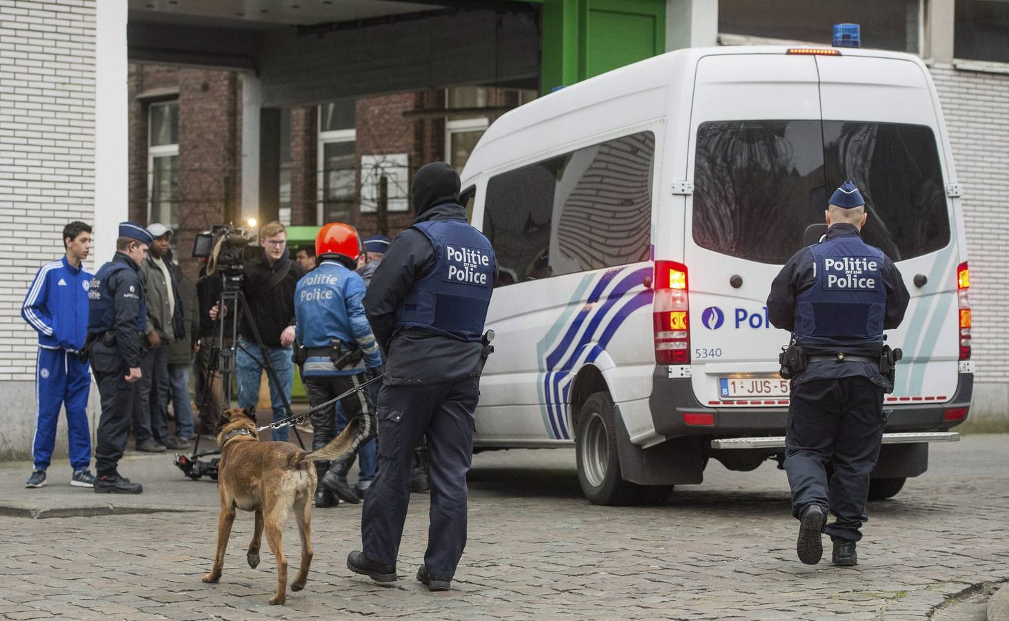 Capturado en Bruselas Salah Abdeslam, el terrorista más buscado de Europa