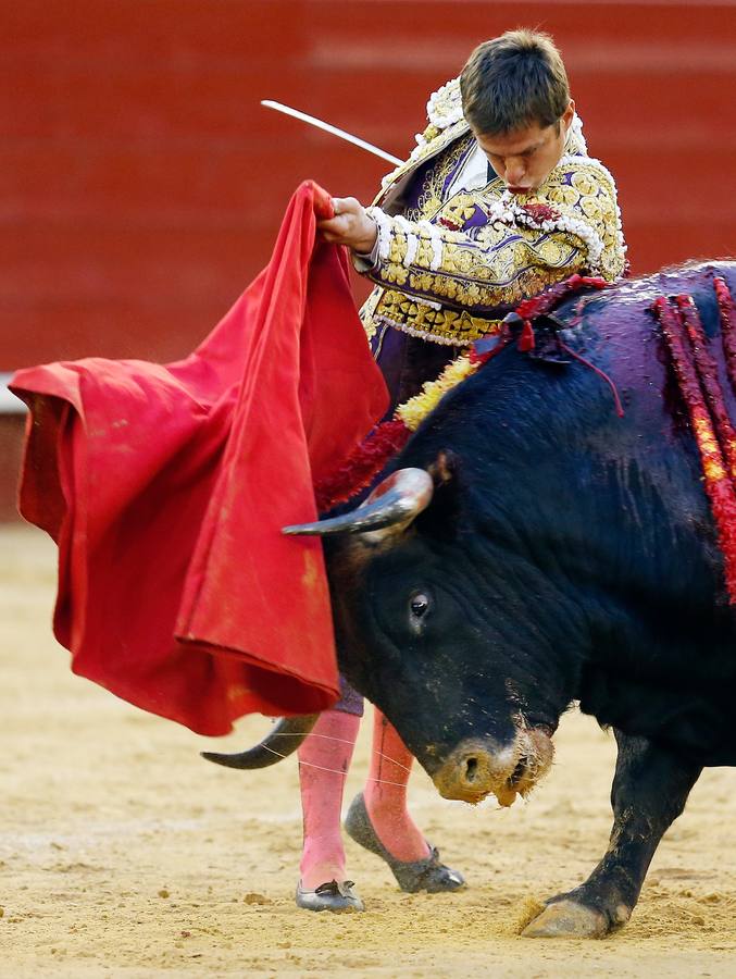 Doble salida a hombres del Juli y López Simón