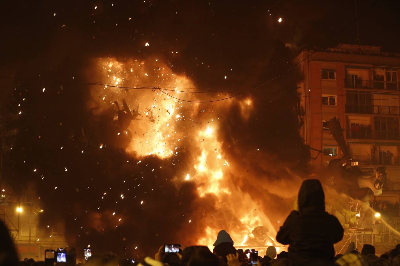 Fallas 2016: La cremà de las Fallas de Valencia