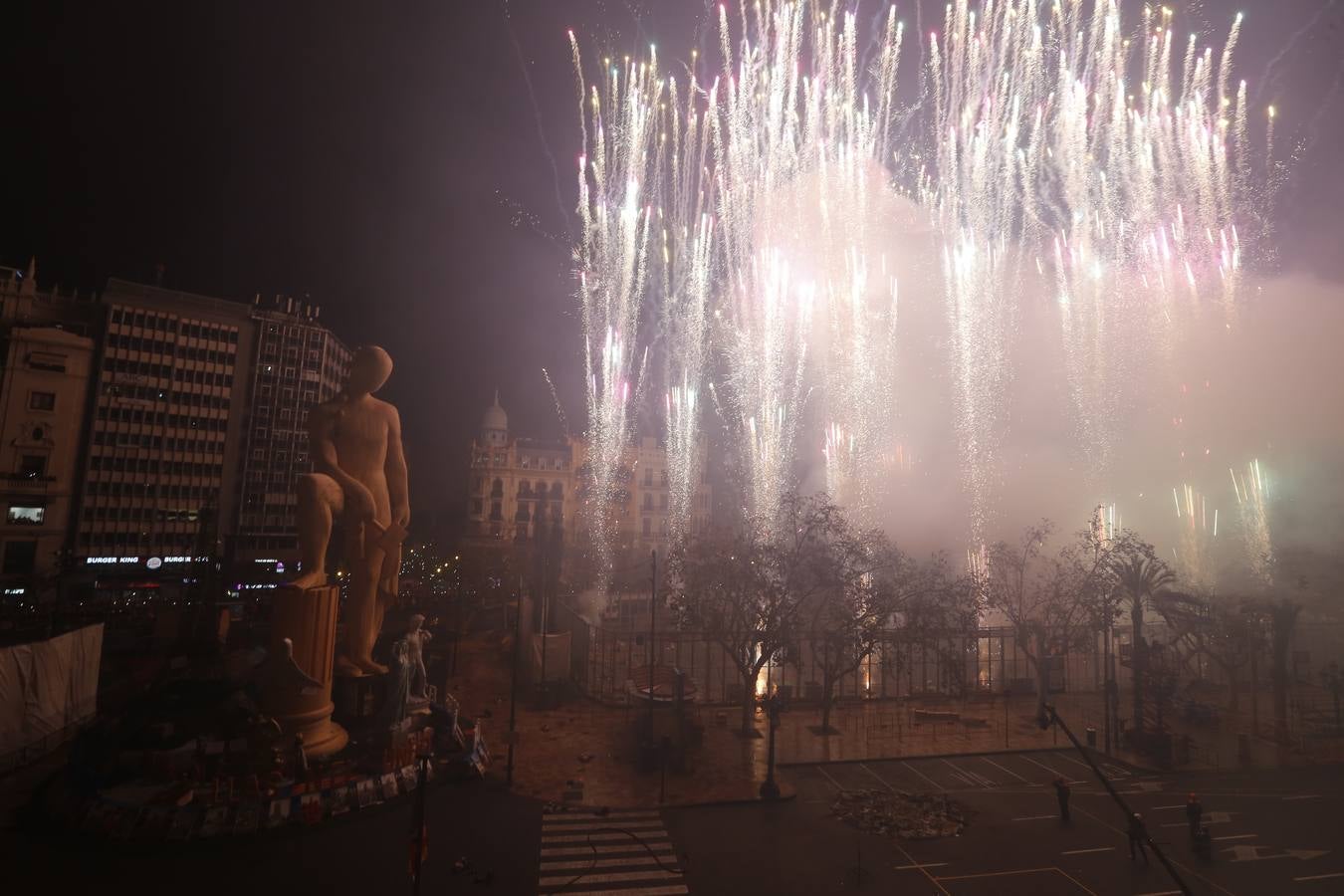 Fallas 2016: La cremà de las Fallas de Valencia