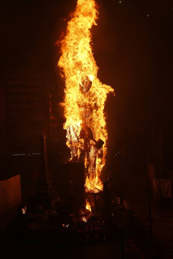 Fallas 2016: La cremà de las Fallas de Valencia