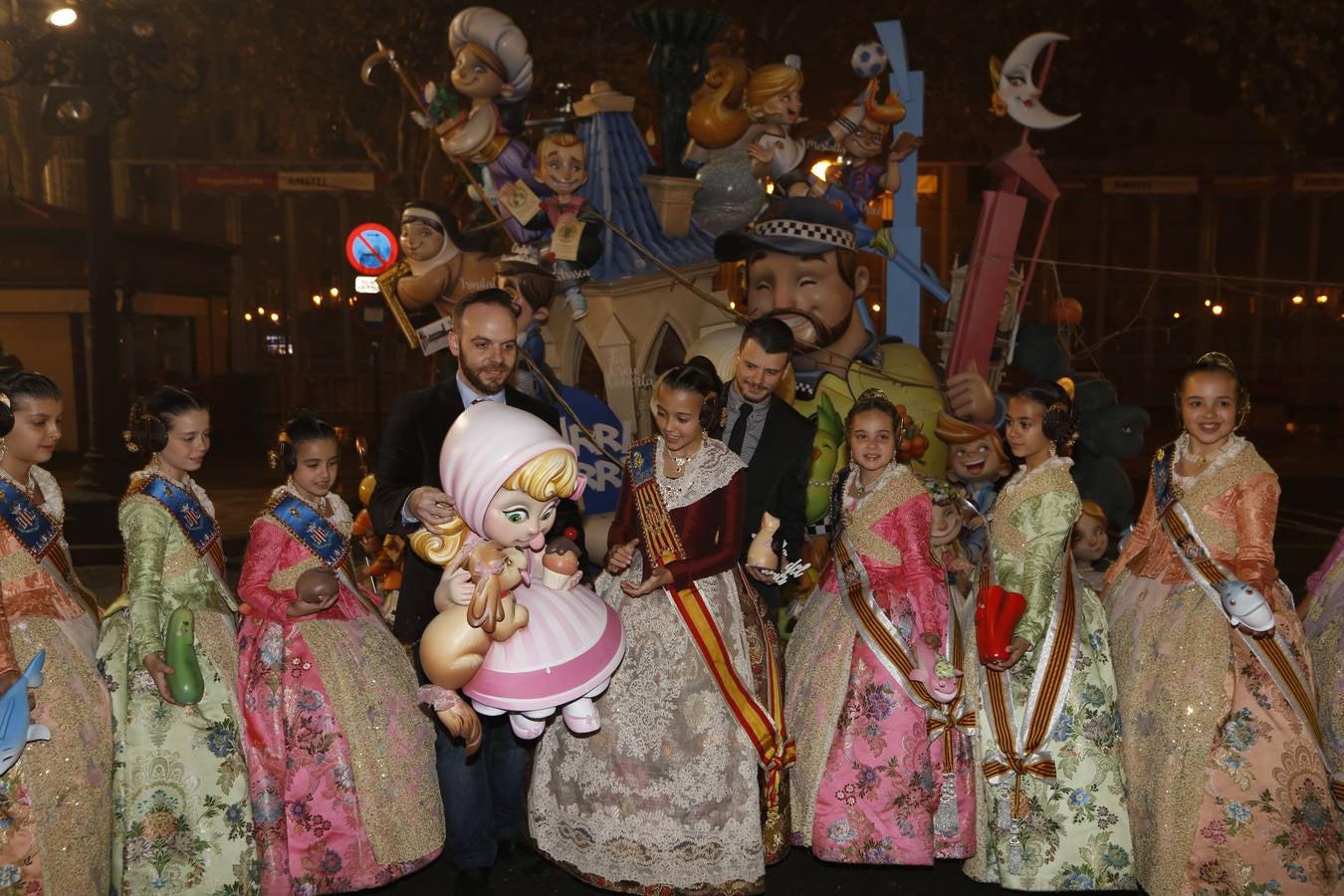 Fallas 2016: La cremà infantil municipal, en imágenes