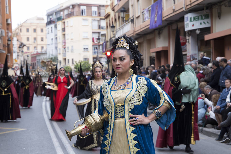 La Semana Santa Marinera celebra la Procesión general del Santo Entierro