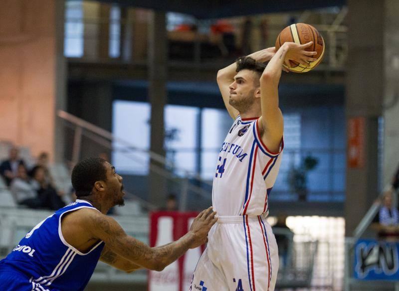 Las mejores imágenes del Lucentum-CB Tarragona (64-75)