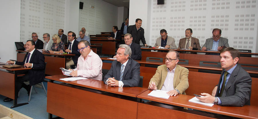 Pleno en la Cámara de Comercio