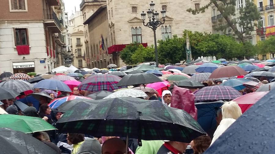 Valencia vive con fervor el Día de la Mare de Déu dels Desamparats