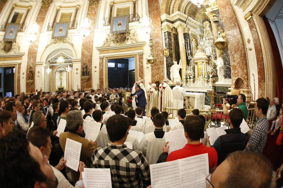 Valencia vive con fervor el Día de la Mare de Déu dels Desamparats