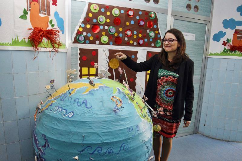 Mónica Oltra visita el CAMP Santa Faz en Alicante