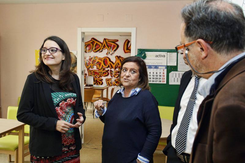 Mónica Oltra visita el CAMP Santa Faz en Alicante