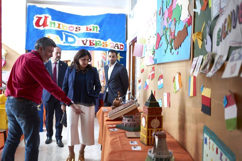 El PP oriolano defiende que no eliminen aulas en el colegio Jesús María de San Isidro