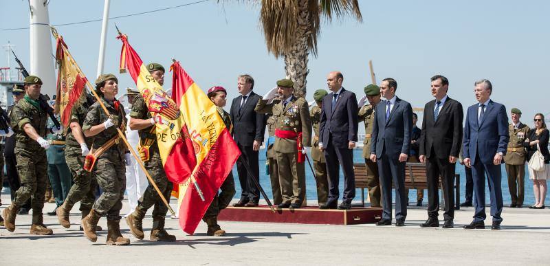 Casi medio millar de personas jura bandera en Alicante