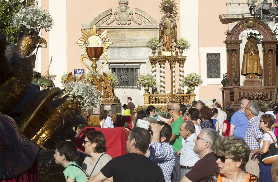 Fotos del Corpus Christi 2015 en Valencia: procesión, rocas y cabalgata