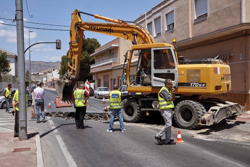 Una avería corta la carretera de Bigastro