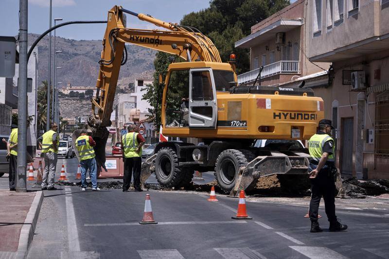 Una avería corta la carretera de Bigastro