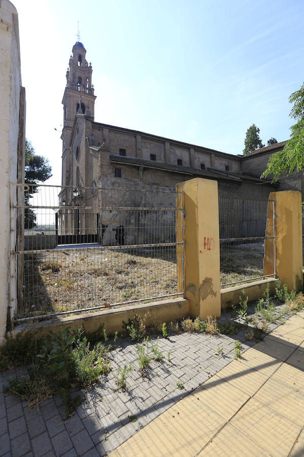 Fotos de la falta de limpieza en Torrefiel, Tres Forques, Malvarrosa y Fuente de San Luis