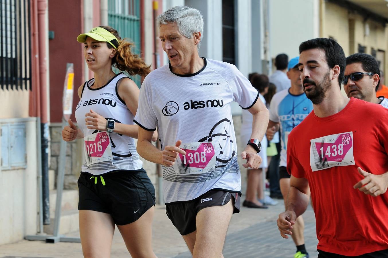 Fotos de la VI Carrera Solidaria Rocafort contra el Cáncer