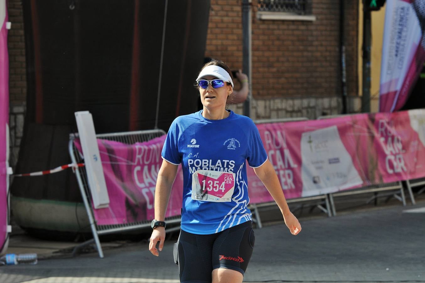 Fotos de la VI Carrera Solidaria Rocafort contra el Cáncer