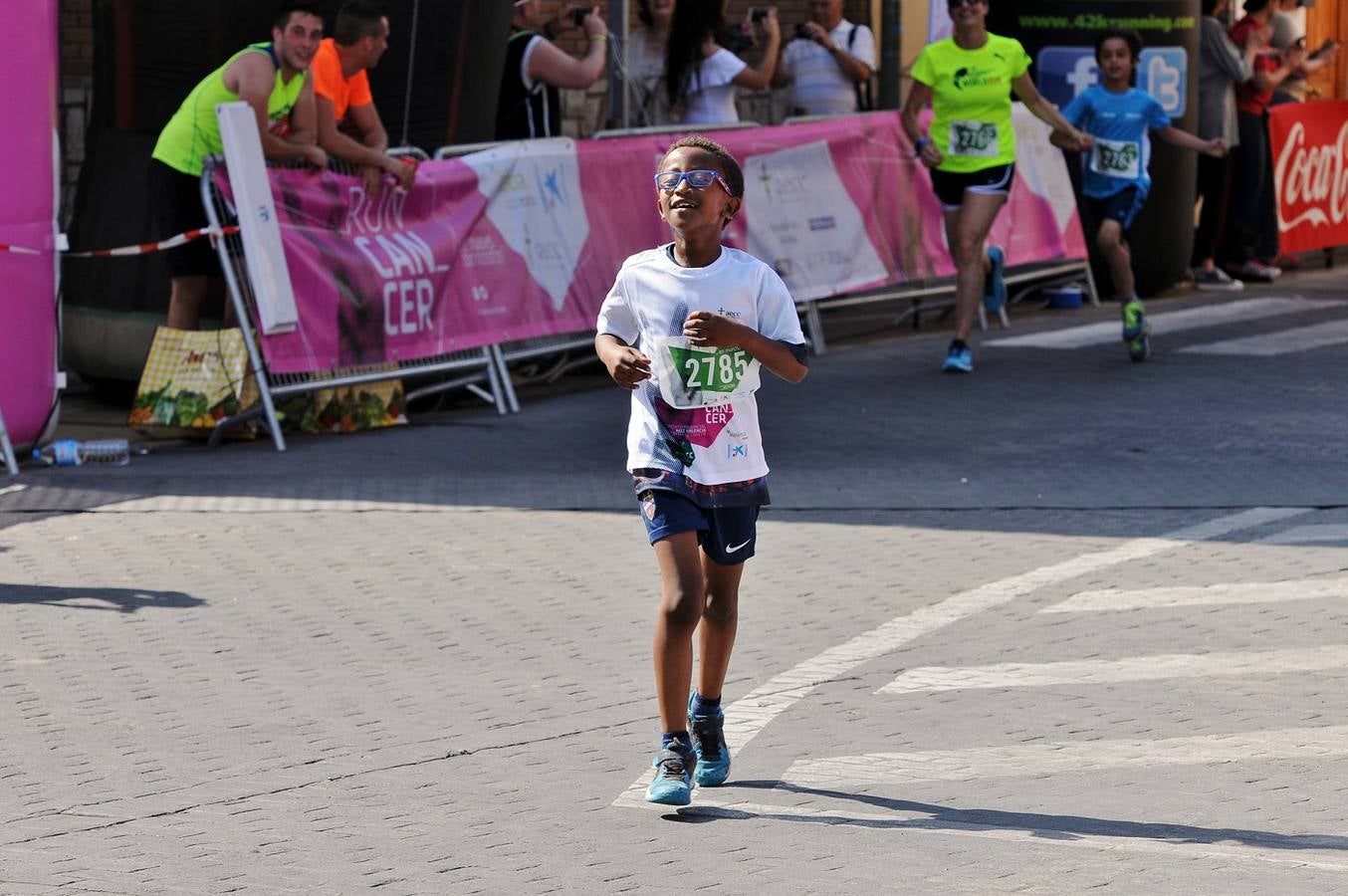 Fotos de la VI Carrera Solidaria Rocafort contra el Cáncer