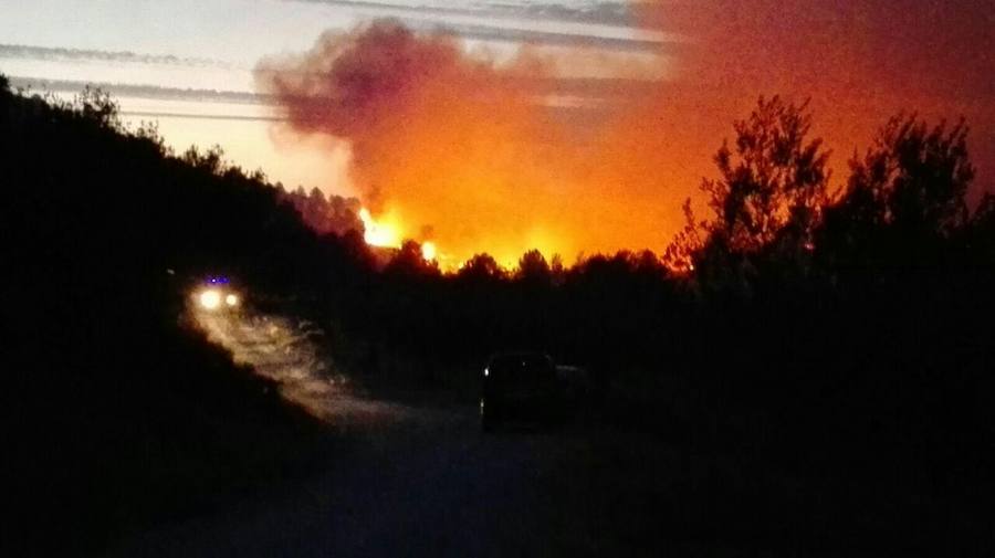 Fotos del incendio en Bolbaite, Chella, Anna, Cotes y Sellent