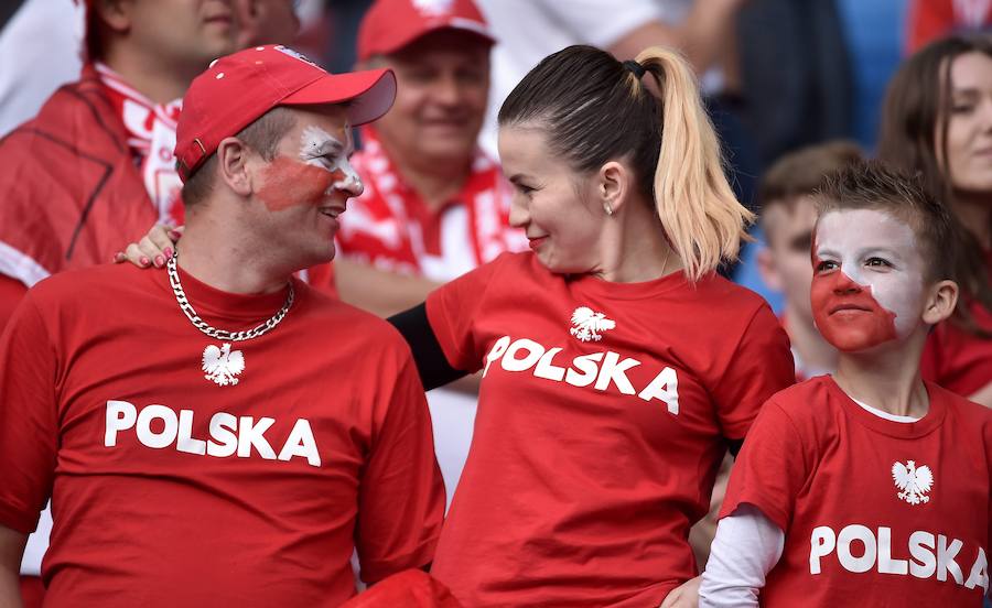 Fotos de las aficiones de Alemania y Polonia