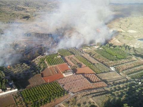 Fotos del incendio en Bolbaite, Chella, Anna, Cotes y Sellent