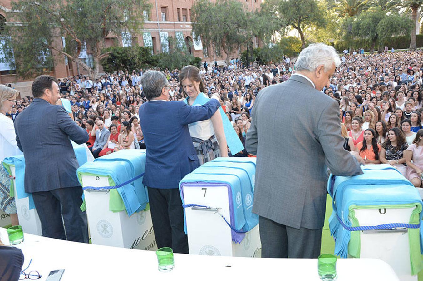 Fotos de la graduación en la Universidad Católica de Valencia curso 2015-2016