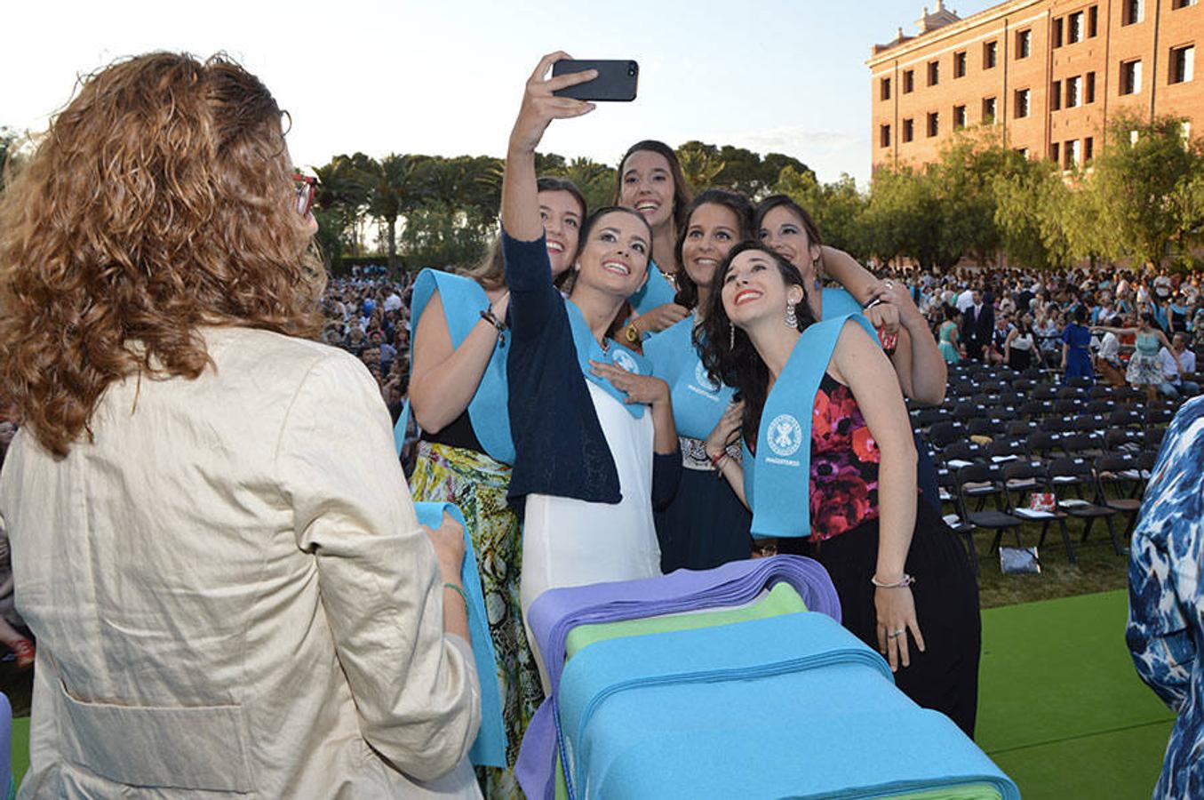 Fotos de la graduación en la Universidad Católica de Valencia curso 2015-2016