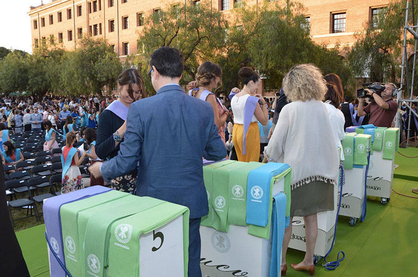 Fotos de la graduación en la Universidad Católica de Valencia curso 2015-2016