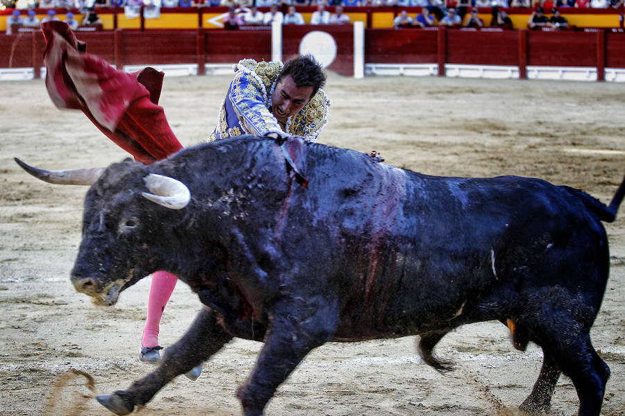 Toros de Hnos. García Jiménez y Olga Jiménez para Francisco Rivera &#039;Paquirri&#039;, David Fandila &#039;El Fandi&#039; y Cayetano en la Feria de Hogueras