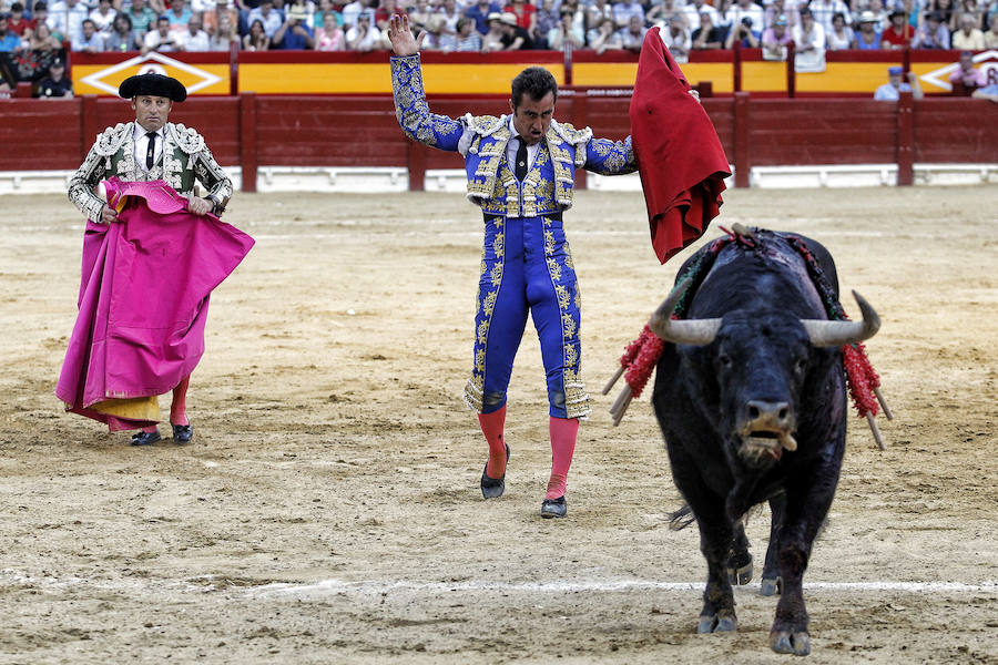 Toros de Hnos. García Jiménez y Olga Jiménez para Francisco Rivera &#039;Paquirri&#039;, David Fandila &#039;El Fandi&#039; y Cayetano en la Feria de Hogueras