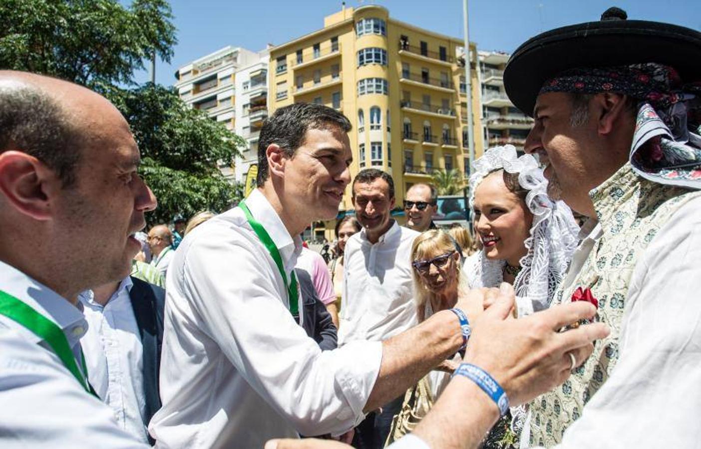 Muchas nueces y poco ruido en la sexta mascletá de Hogueras