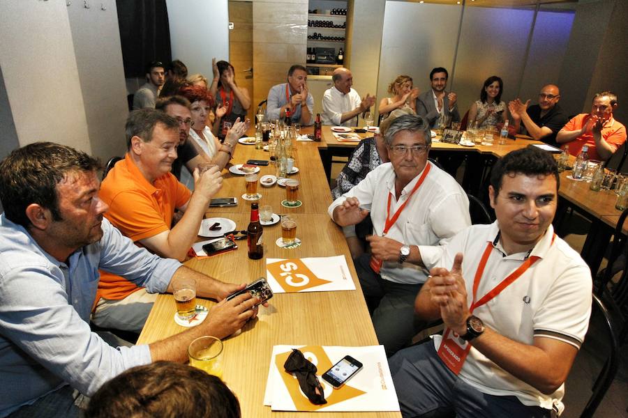 Fotos de las Elecciones Generales 2016 en la Comunitat