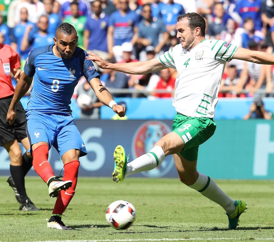 Francia vence a Irlanda