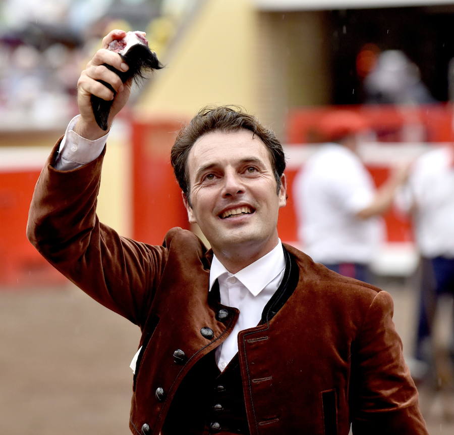 Andy y su cuadra asombran en la Plaza de Toros de Alicante