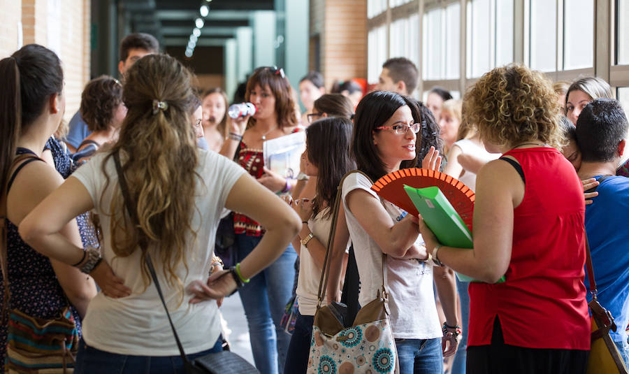 Opositores a docentes en el IES Playa de San Juan