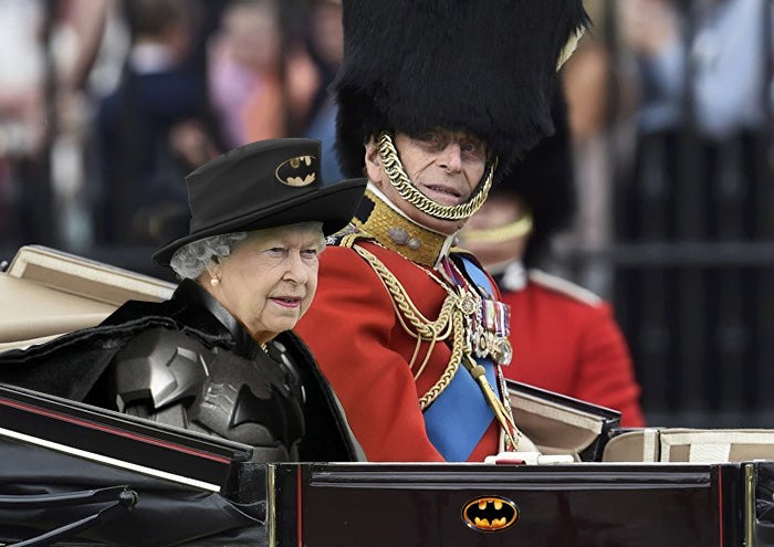 Fotos de los memes más graciosos de la reina de Inglaterra