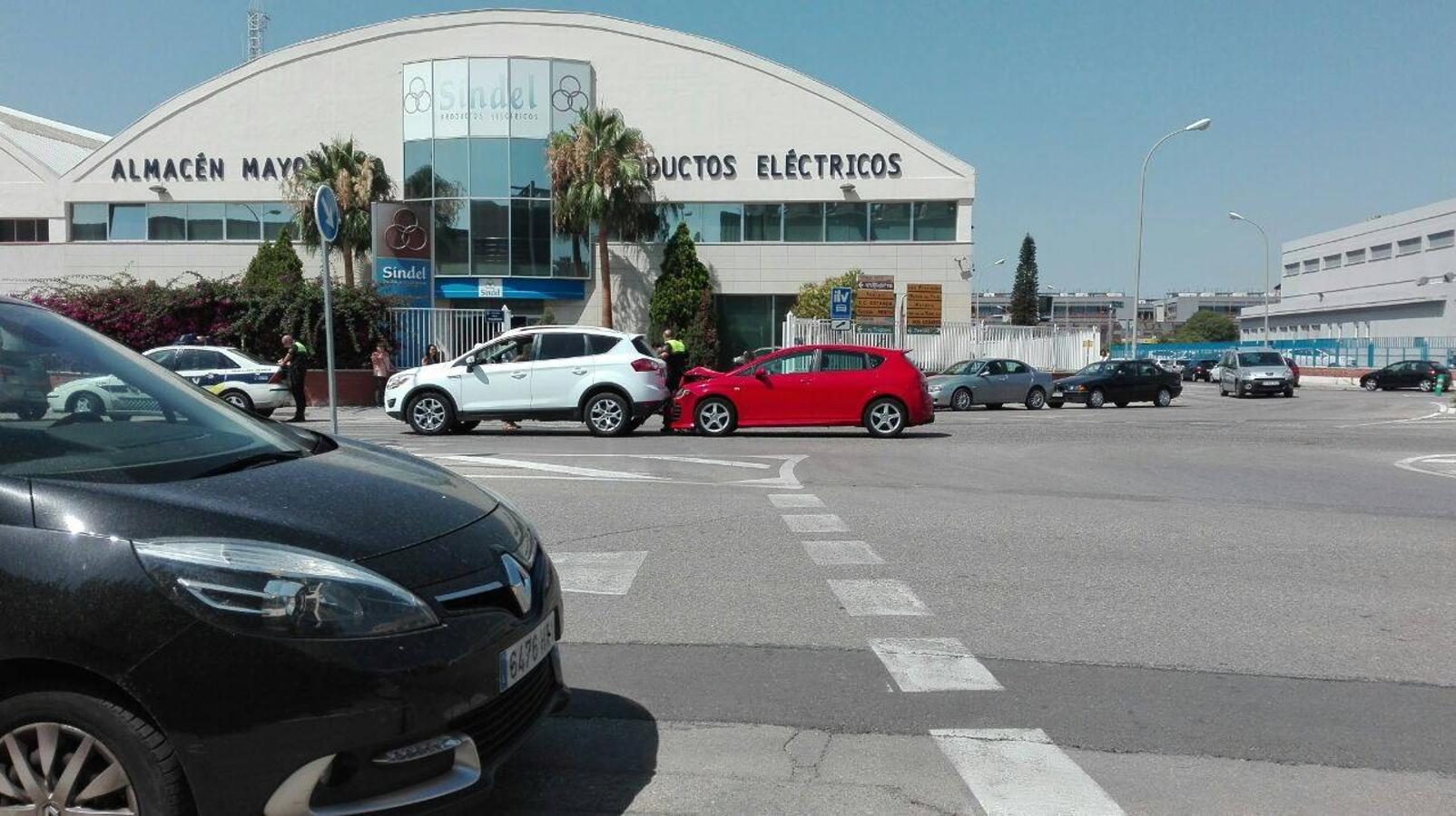 Fotos del accidente de la rontonda &#039;fantasma&#039; de Vara de Quart