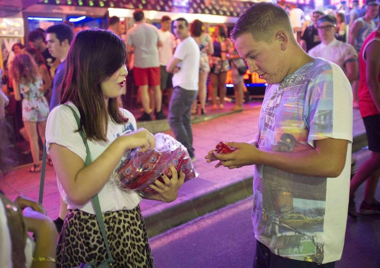 Fotos | Magaluf, el orinal de Europa