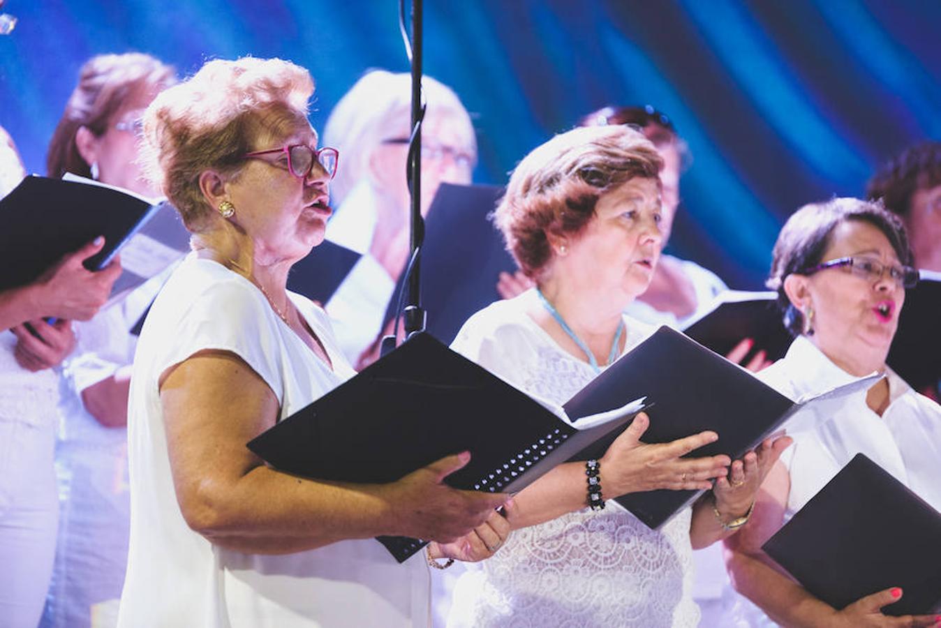 Nueve mil almas a ritmo de Habaneras en Torrevieja