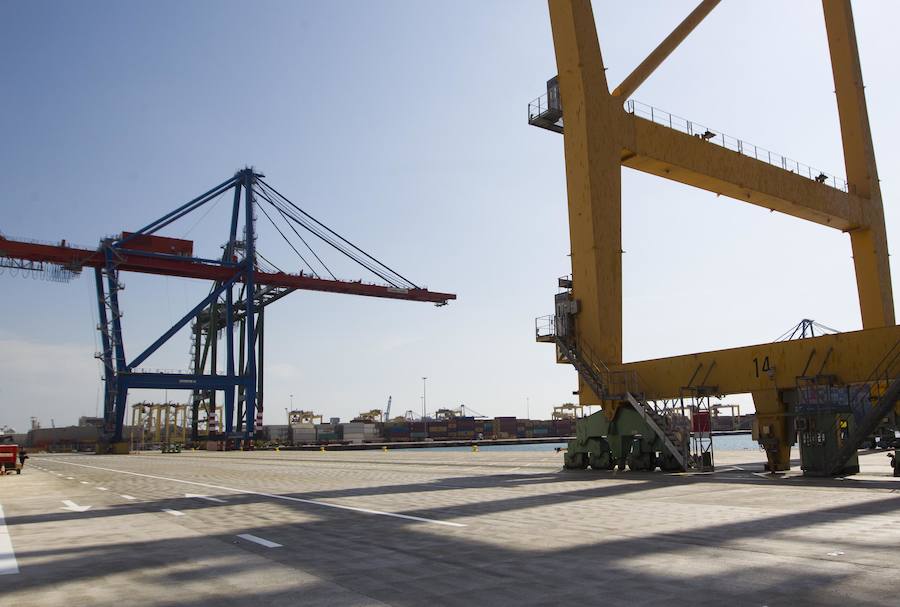 Fotos de la inauguración del nuevo muelle Costa en el puerto de Valencia