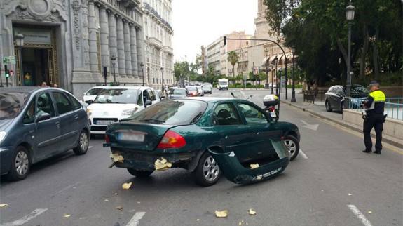 Fotos del aparatoso accidente en el Palacio de Justicia