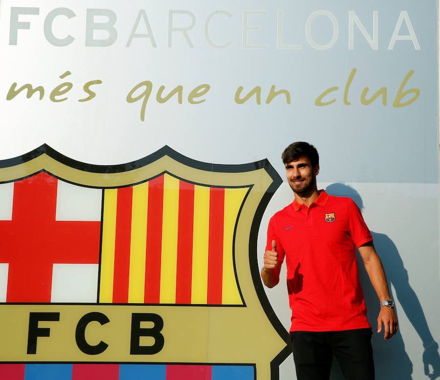 Fotos de la presentación del nuevo jugador del FC Barcelona, André Gomes