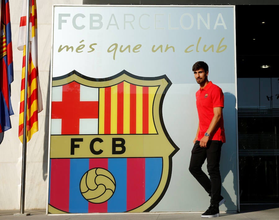 Fotos de la presentación del nuevo jugador del FC Barcelona, André Gomes