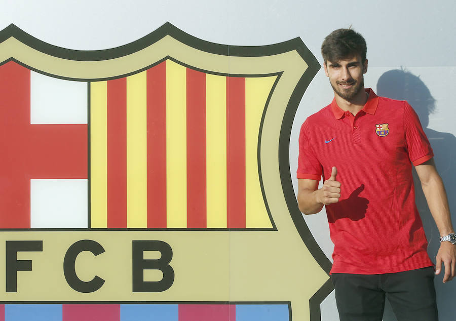 Fotos de la presentación del nuevo jugador del FC Barcelona, André Gomes