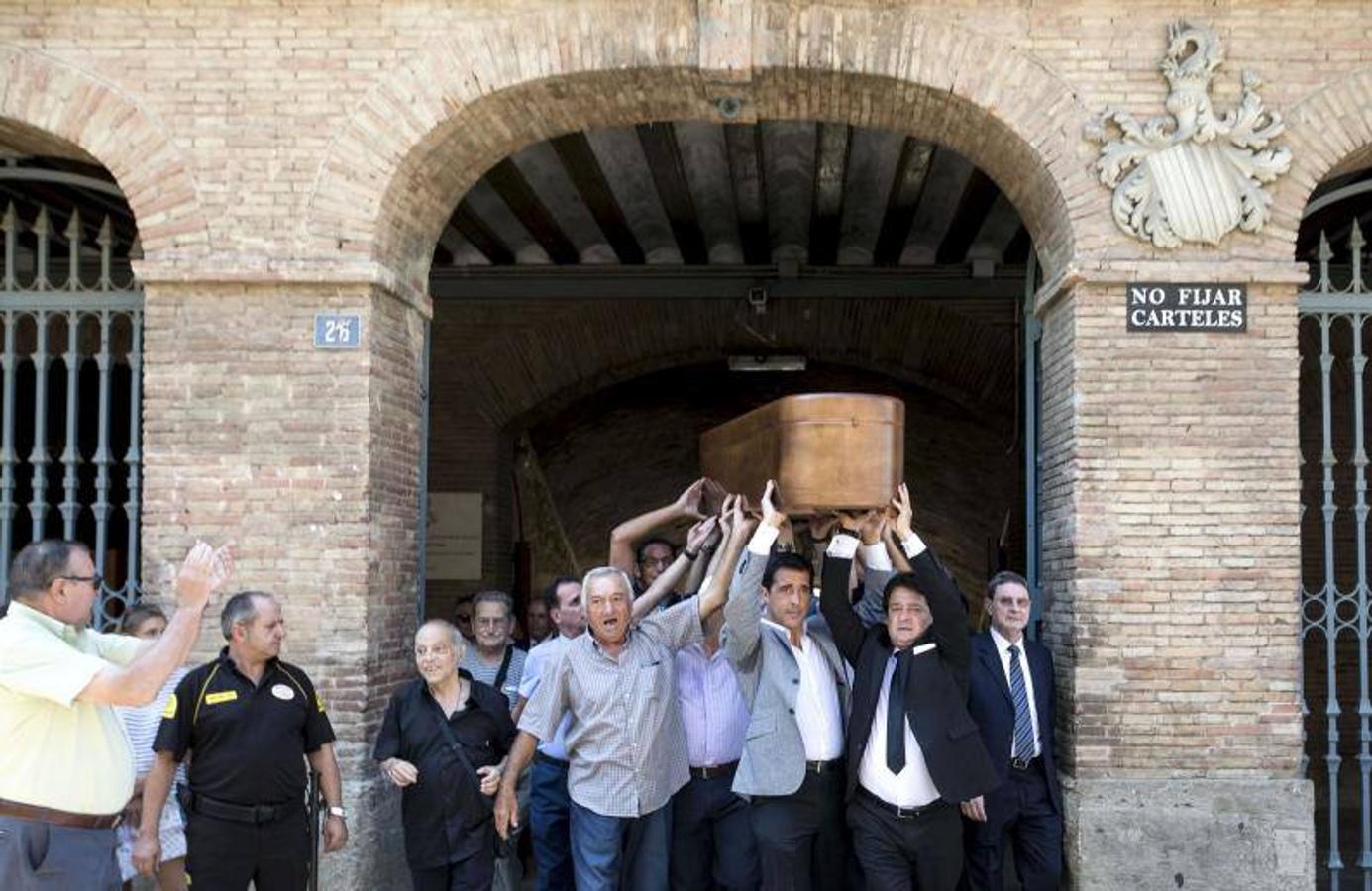 Fotos del homenaje a Canito en la plaza de toros de Valencia