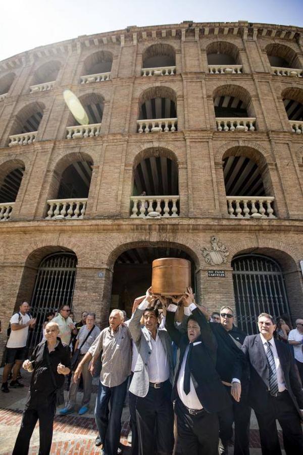 Fotos del homenaje a Canito en la plaza de toros de Valencia